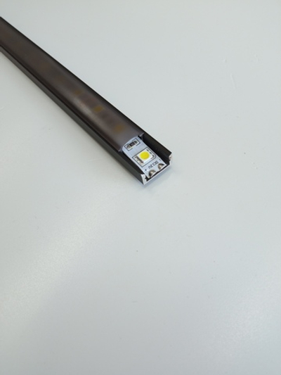 Профиль Черный накладной 1607 алюминиевый. Комплект с рассеивателем.