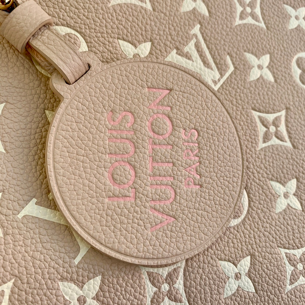 Louis Vuitton OnTheGo MM
