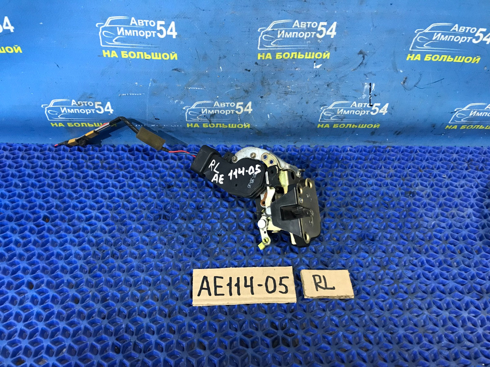 Замок двери задней левой TOYOTA SPRINTER 1999