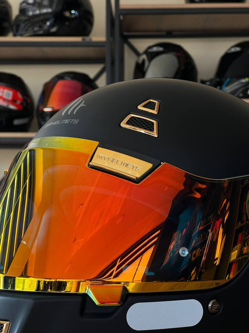 MT Helmets Jarama