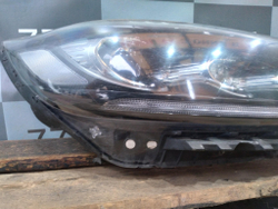 Фара правая LED Kia Sorento 3 Prime (UM)  Б/У Оригинал 92102C5600