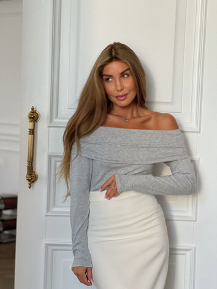 Лонгслив с открытыми плечами