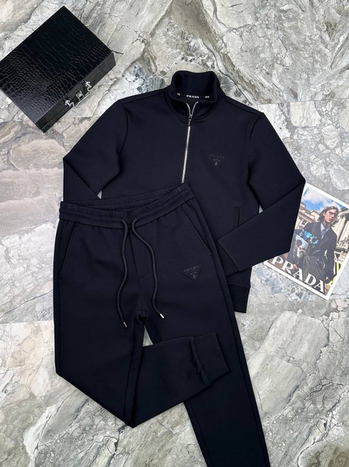 Спортивный костюм Prada