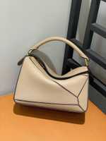 Loewe Puzzle 24 cm