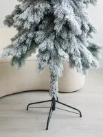 Заснеженная ель на ножке «Венето» (Литая хвоя) 210 см / 2,1 м