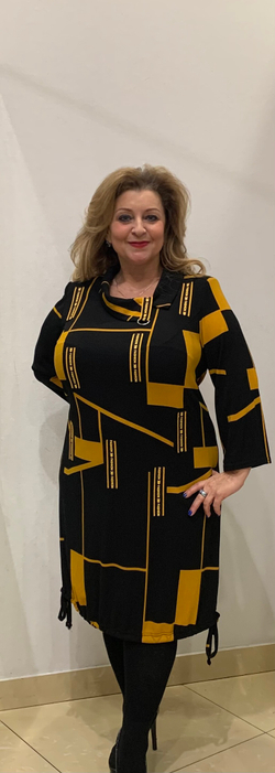 Черно-желтое платье с кулисками.