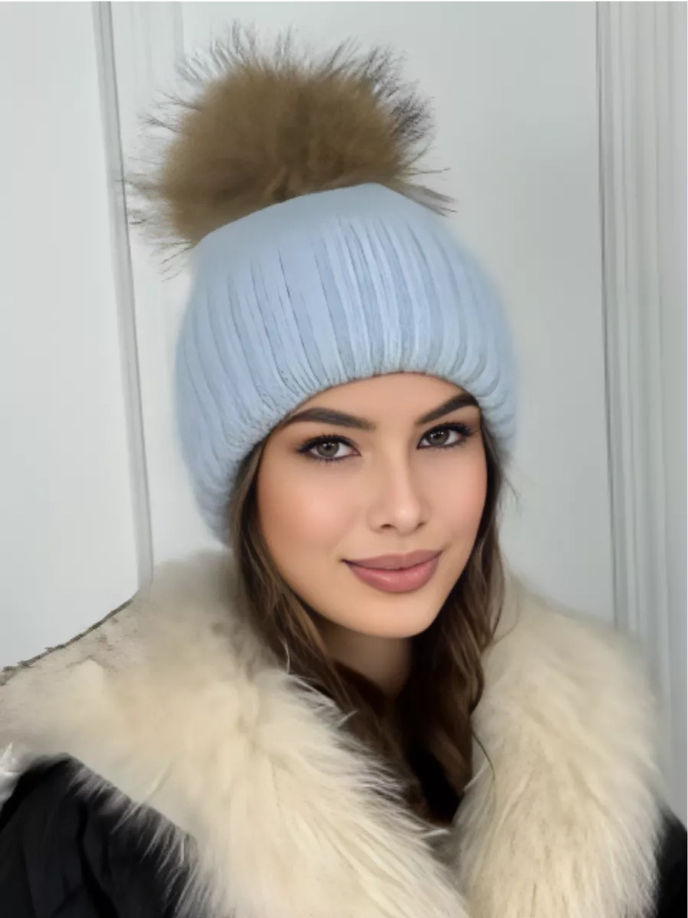 шапка ангора с меховым помпоном зимняя пушистая стильная