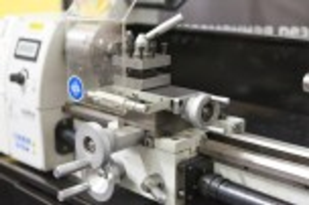 Станок токарный STALEX D210x400C настольный