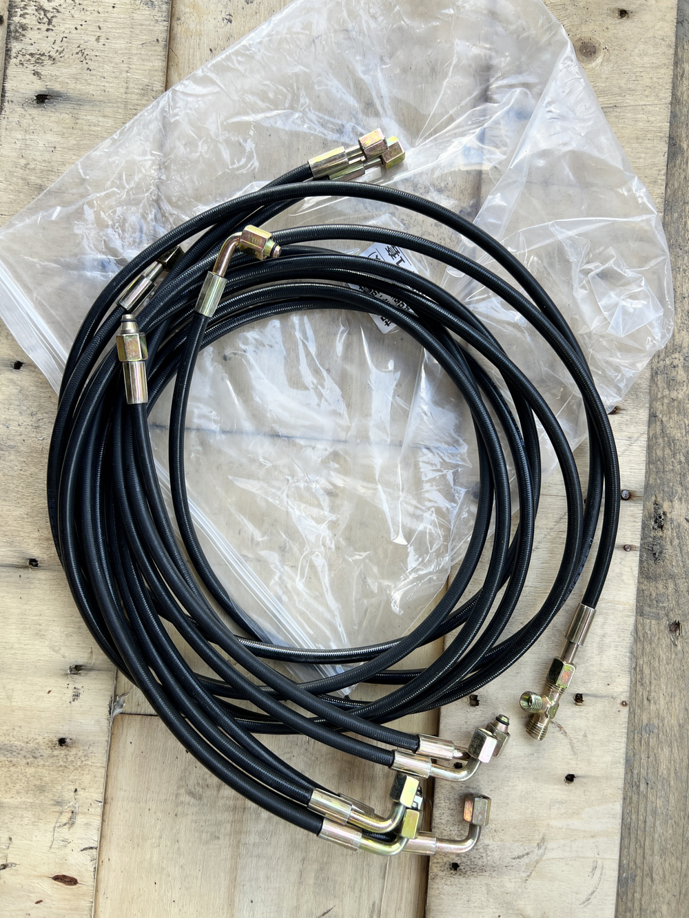 Шланги подъёма кабины DZ1643820001/3