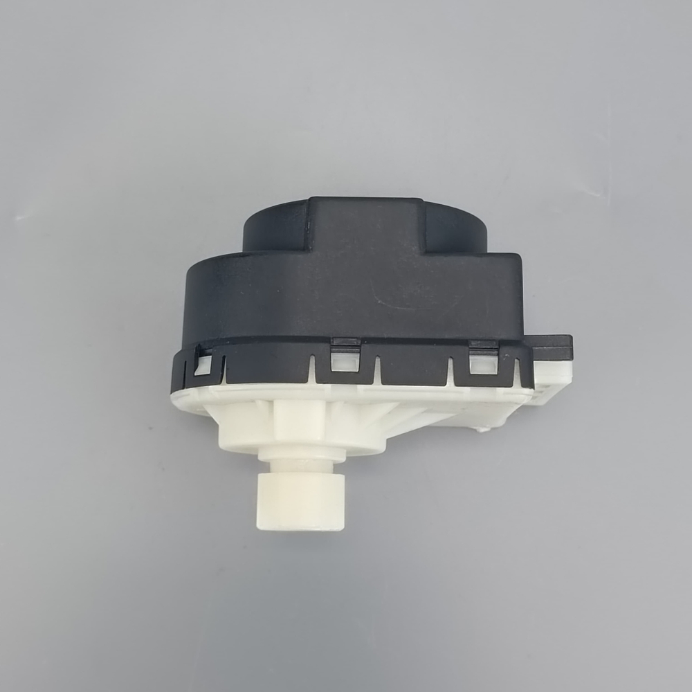 Сервопривод DUCA 220-240V черно-белый для котлов BAXI, ARISTON, PROTHERM арт. 61302483, 5694580
