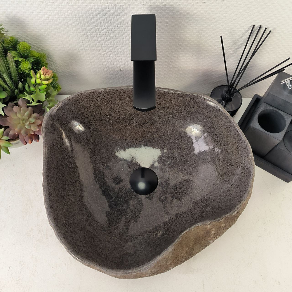 Раковина из речного камня RS-65052 43*38*15 0861
