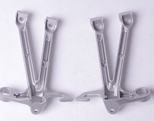 Подножки задние с кронштейнами для мотоцикла Suzuki GSX-R1000 07-08