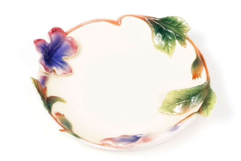 Мелочница в стиле модерн с изображением цветов шалфея