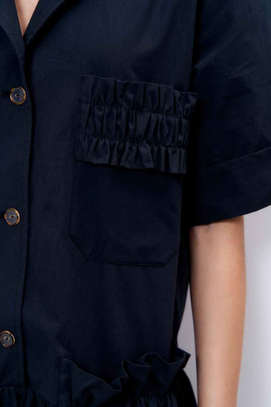 Платье из итальянского вареного хлопка с рюшами