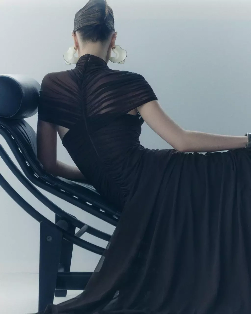 Платье из сетки коричневое