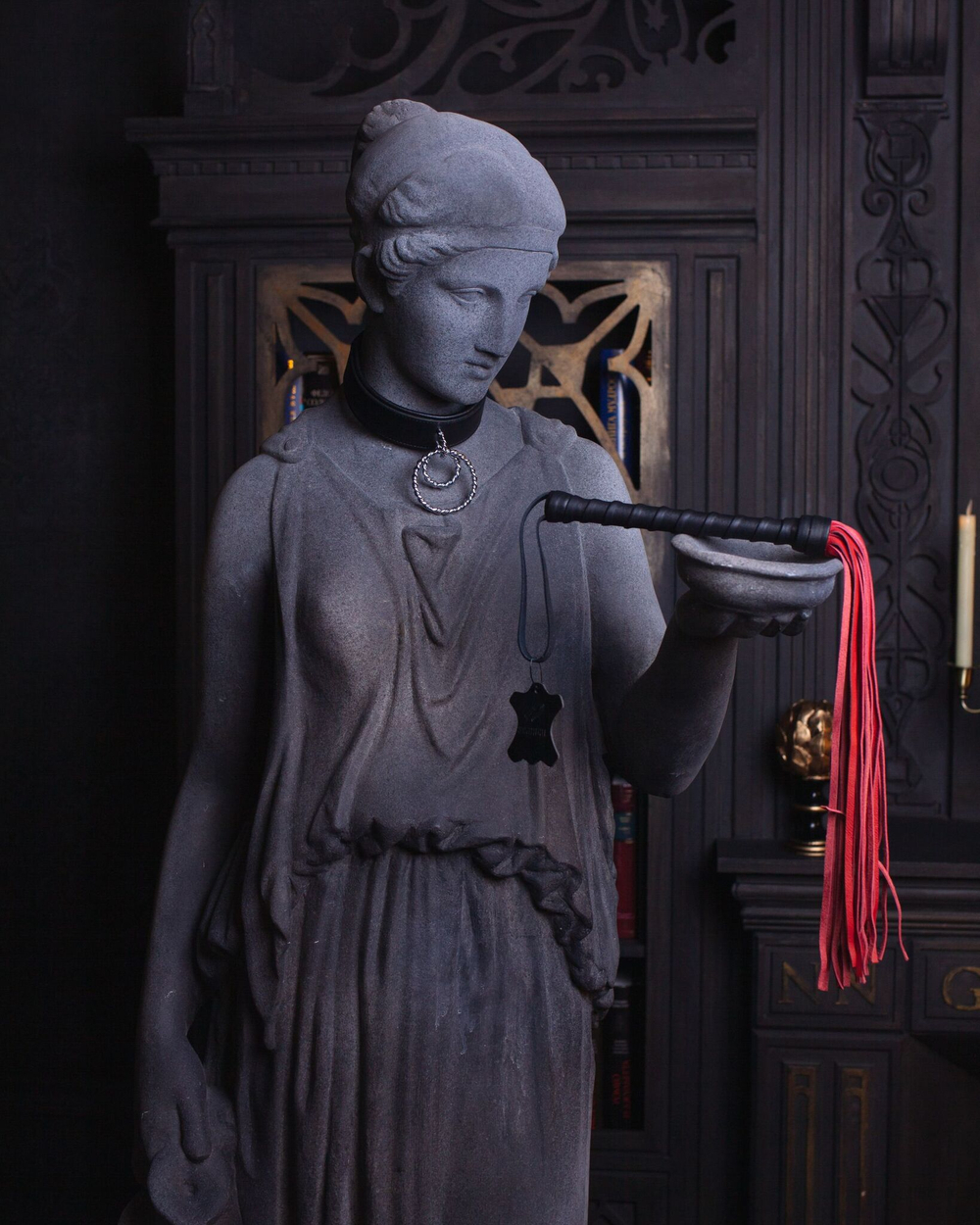 Черно-красная плеть Scandal из натуральной кожи - 60 см. (Цвет: черный)