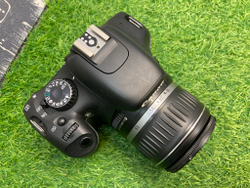 Canon 550D kit 18-55mm 3.5-5.6 II 5.000 кадров