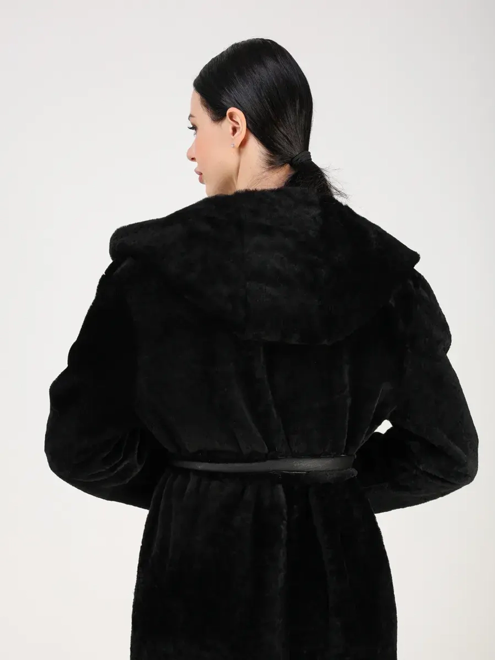 Дубленка зимняя шуба натуральная с капюшоном двухсторонняя