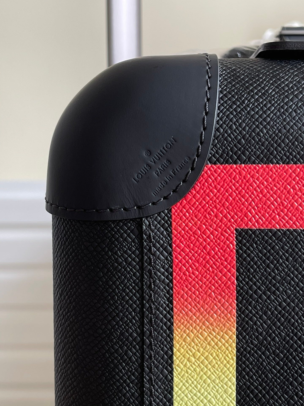 Louis Vuitton Horizon 50 Suitcase