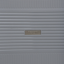 Чемодан средний (М) полипропилен "Fabretti"