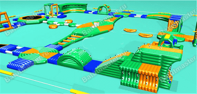 Коммерческий надувной аквапарк на воде «Водный мир без границ» 40×38×5 м