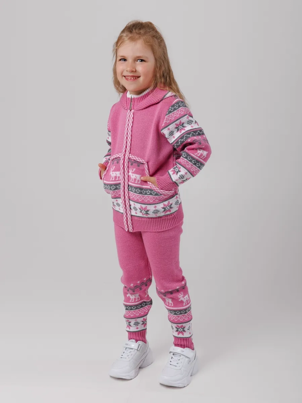 Кофта вязаная на молнии с капюшоном