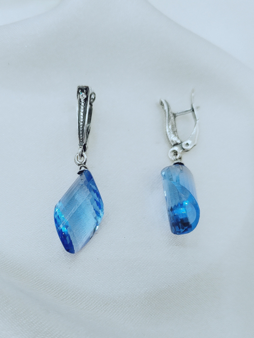 "Маджента" серьги в серебряном покрытии из коллекции "Азбука цвета" от Jenavi  с английским замком