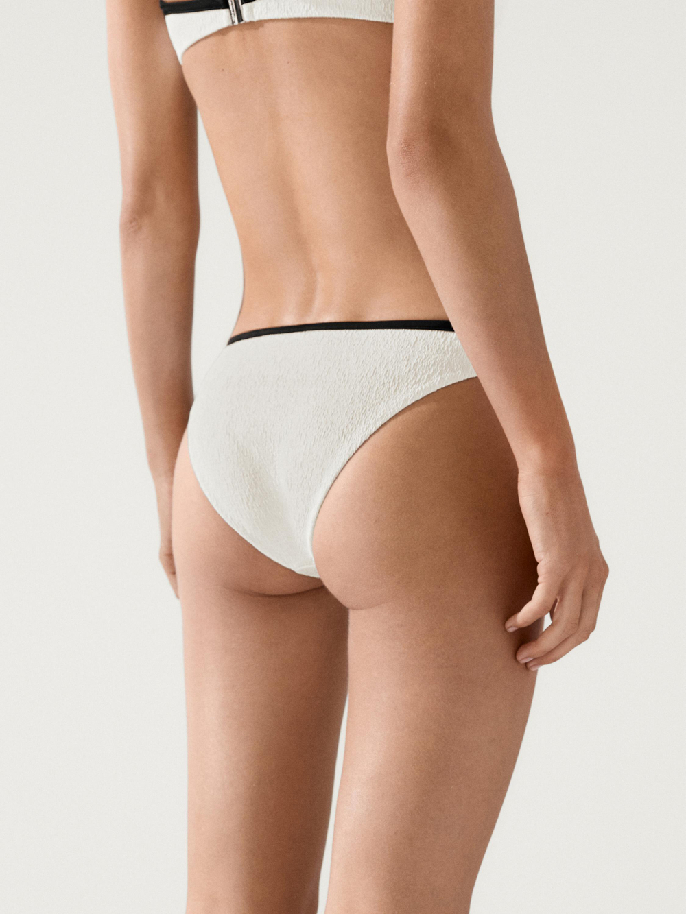 Massimo Dutti Топ бикини с рельефной отделкой, белый