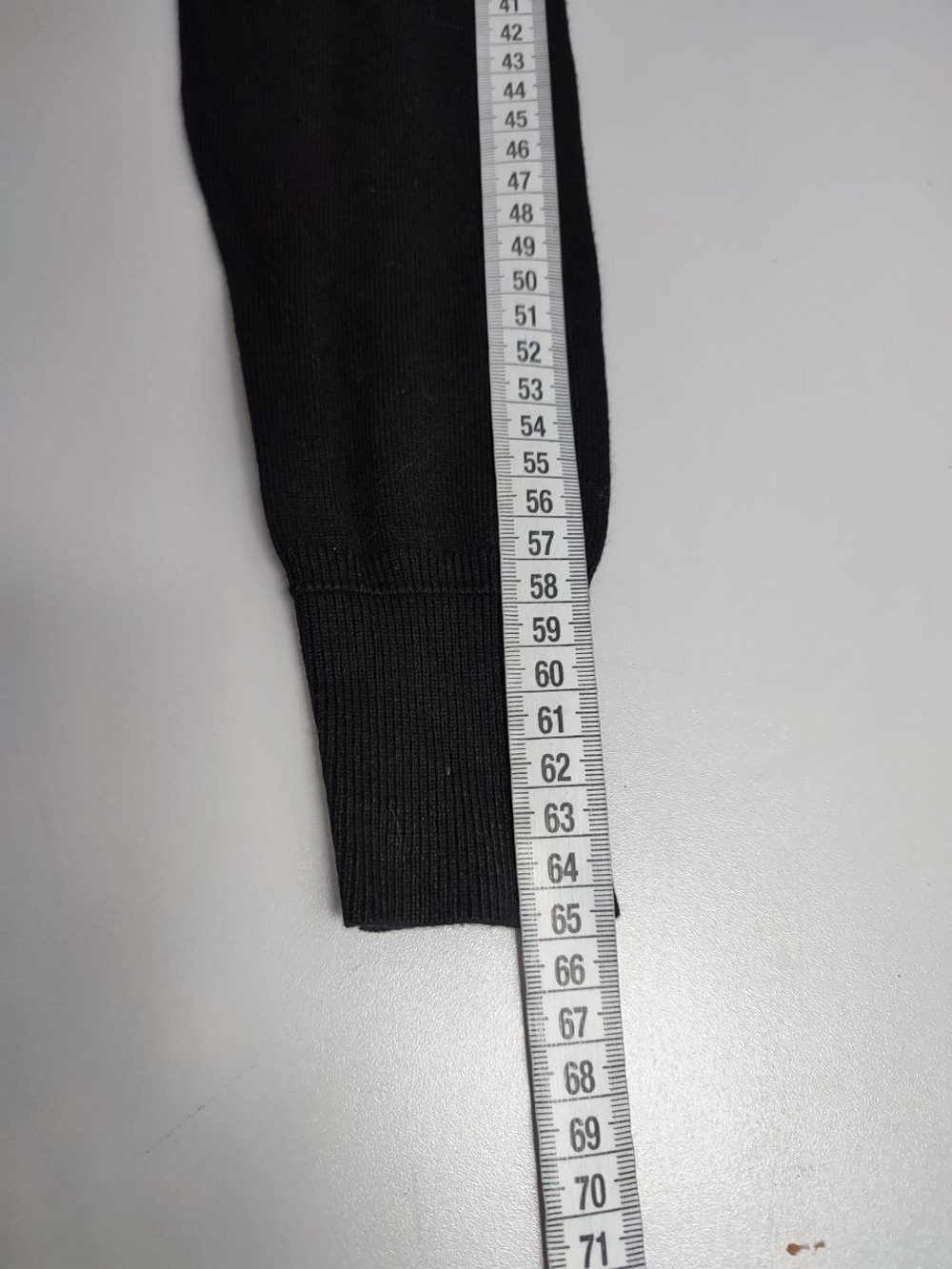 Джемпер Bershka  базовый 44 размер