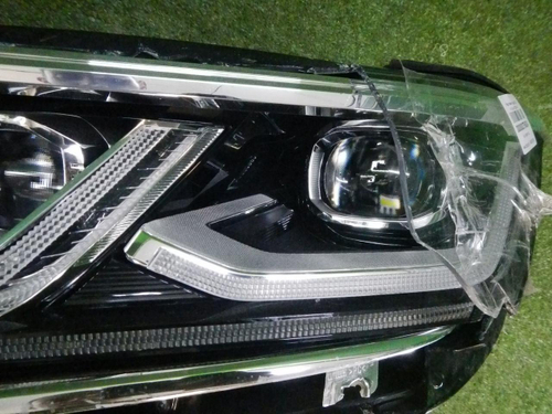 Битая Фара левая VW Tiguan 2 (2020-н.в.) LED