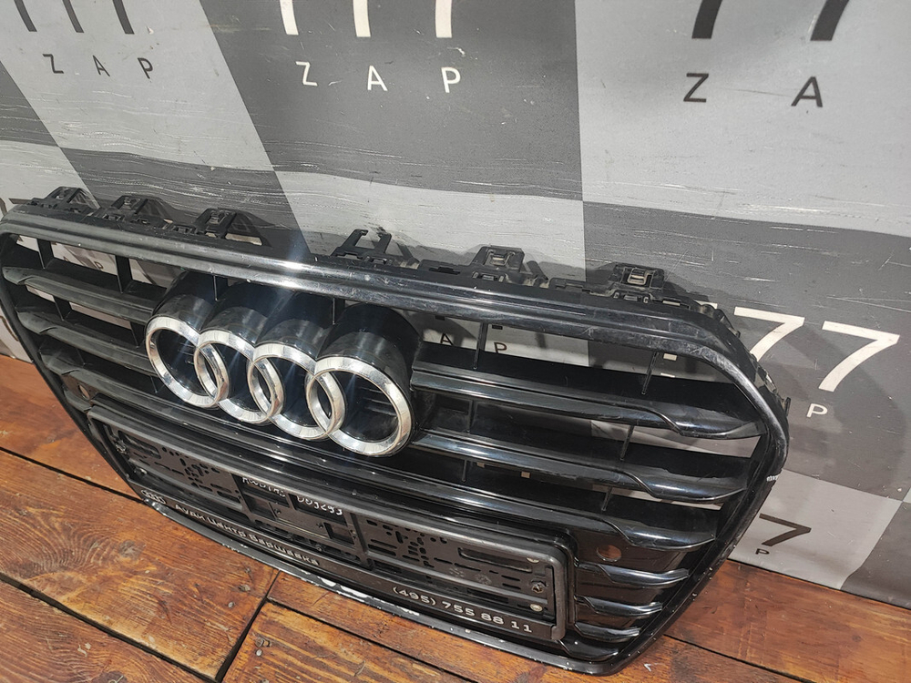 Решетка радиатора  Audi A5 (8T) 11-16 Б/У Оригинал 8t0853651g