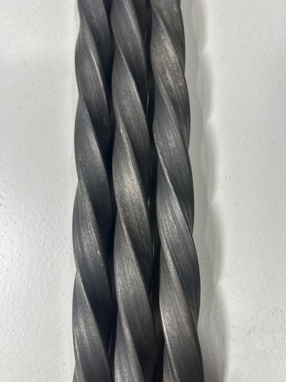 Кованый элемент торсион 1000мм квадрат полнотелый 12х12мм