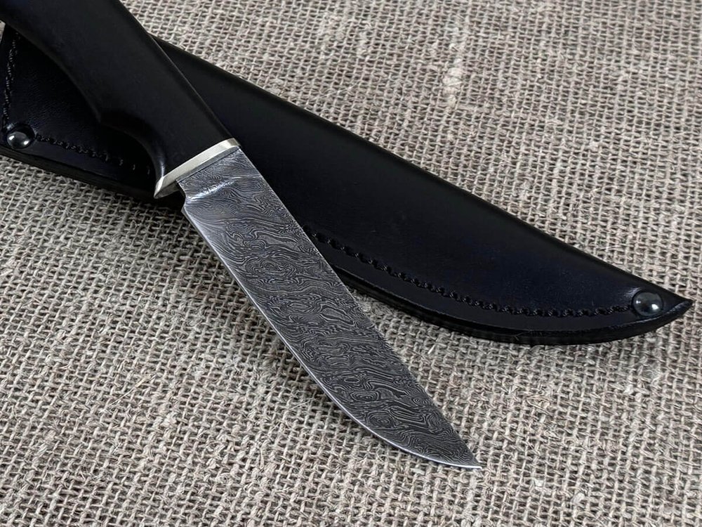 Нож "Мангуст", дамасская сталь, рукоять черный граб мореный
