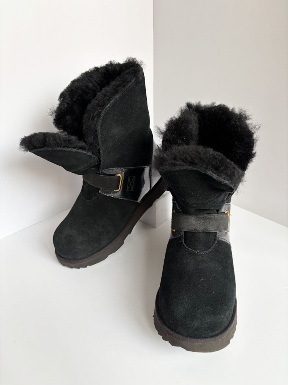 Замшевые угги UGG, 31
