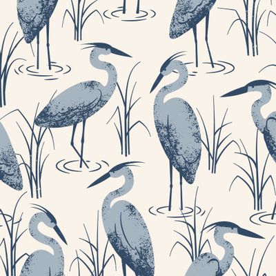 Аисты на пруду