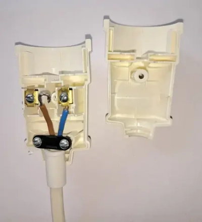 Удлинитель электрический "Доктор Ап" 1 розетка, 5 метров, ПуГВВ 2x1.5 мм, белый 3.6 кВт, 16А, серия "Мощный"