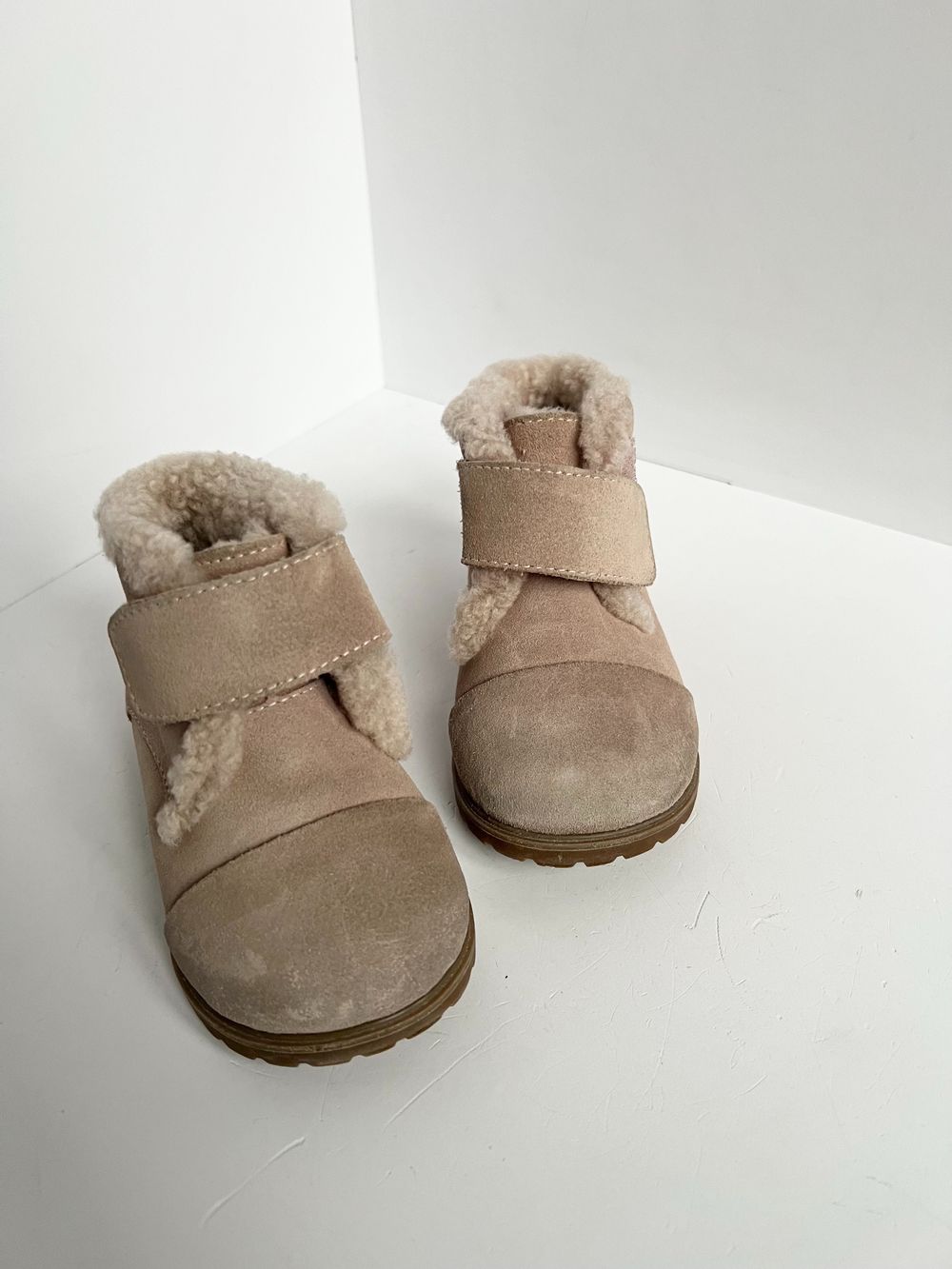 Зимние замшевые ботинки Age of Innocence, 21