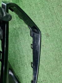 Накладка переднего бампера правая Hongqi HS5 19-нв