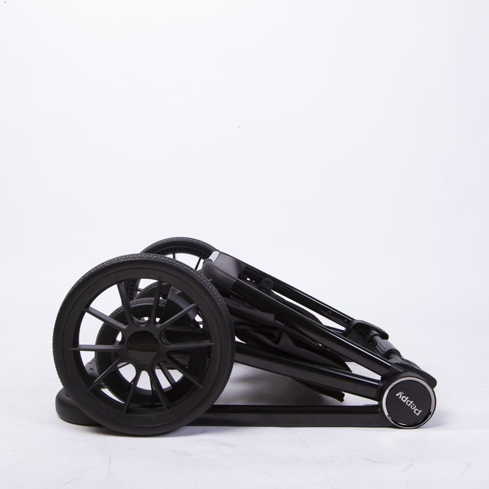 Коляска детская Peppy Monaco 2 в 1 Brilliant black (черный), рама черный глянец