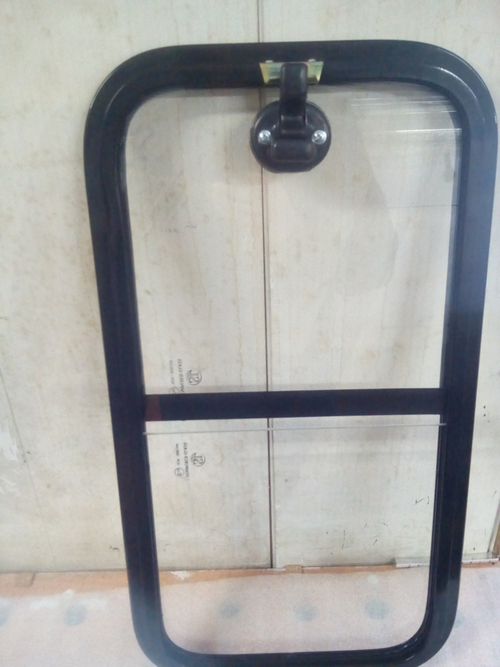 Форточка кабина раздвижная 580х310