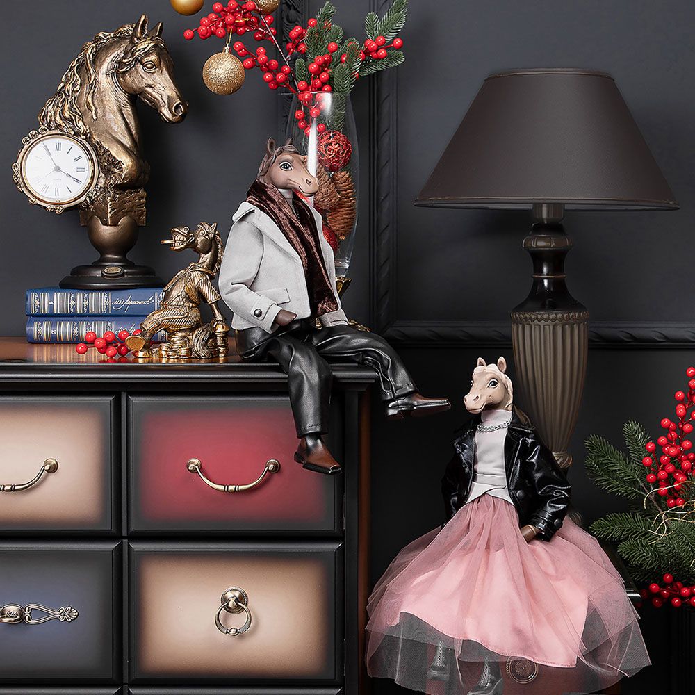 Кукла интерьерная коллекционная Конь Мистер Льюис