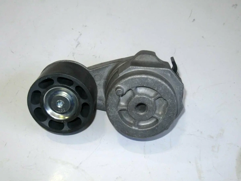 Натяжитель ремня (для 8 ручейкового ремня 8РК1675 и ролика направляющего 26900-21) (аналог)