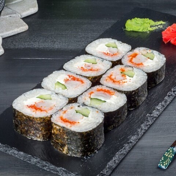 футомаки ролл с тигровой креветкой