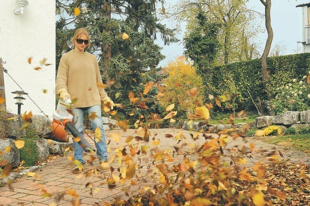 Электрическая воздуходувка STIHL BGE 71, 1100 Вт