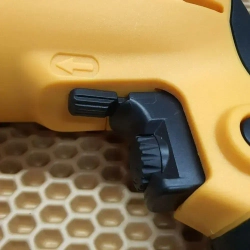 DeWalt Дрель сетевой 1250 Вт