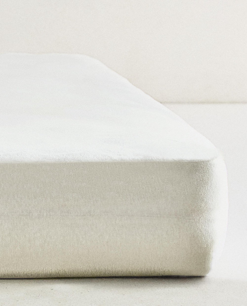 Наматрасник Zara Home джерси, хлопок 85%, однотонный, 0063/086