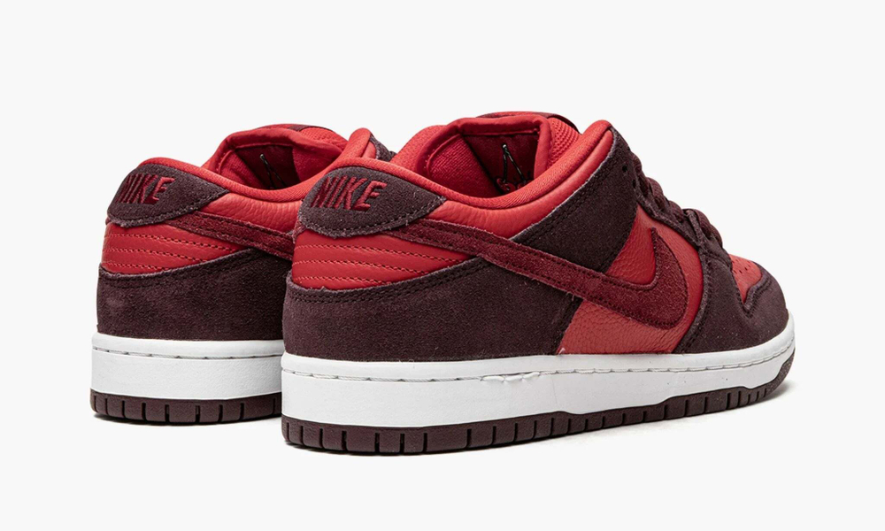 SB Dunk Low "Cherry"