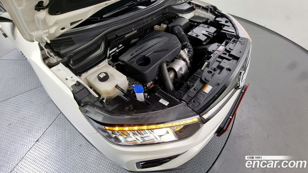 KG Mobility (Ssangyong) Very New Tivoli Бензин 1.5 2WD (11.2020)