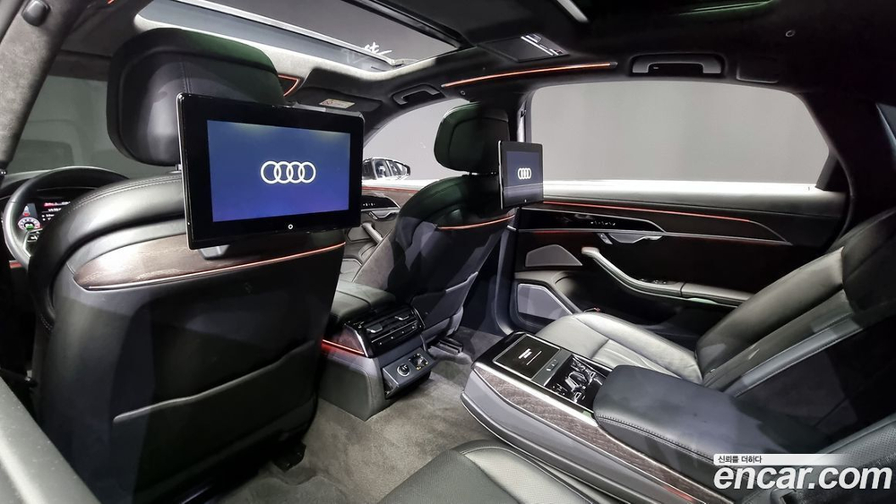 Audi A8 (D5) 60 TFSI Quattro LWB (08.2021)