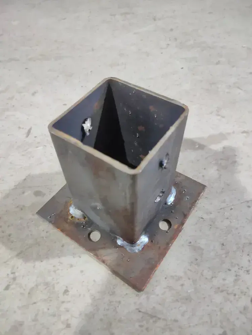 Опора для бруса 60х60, некрашеная